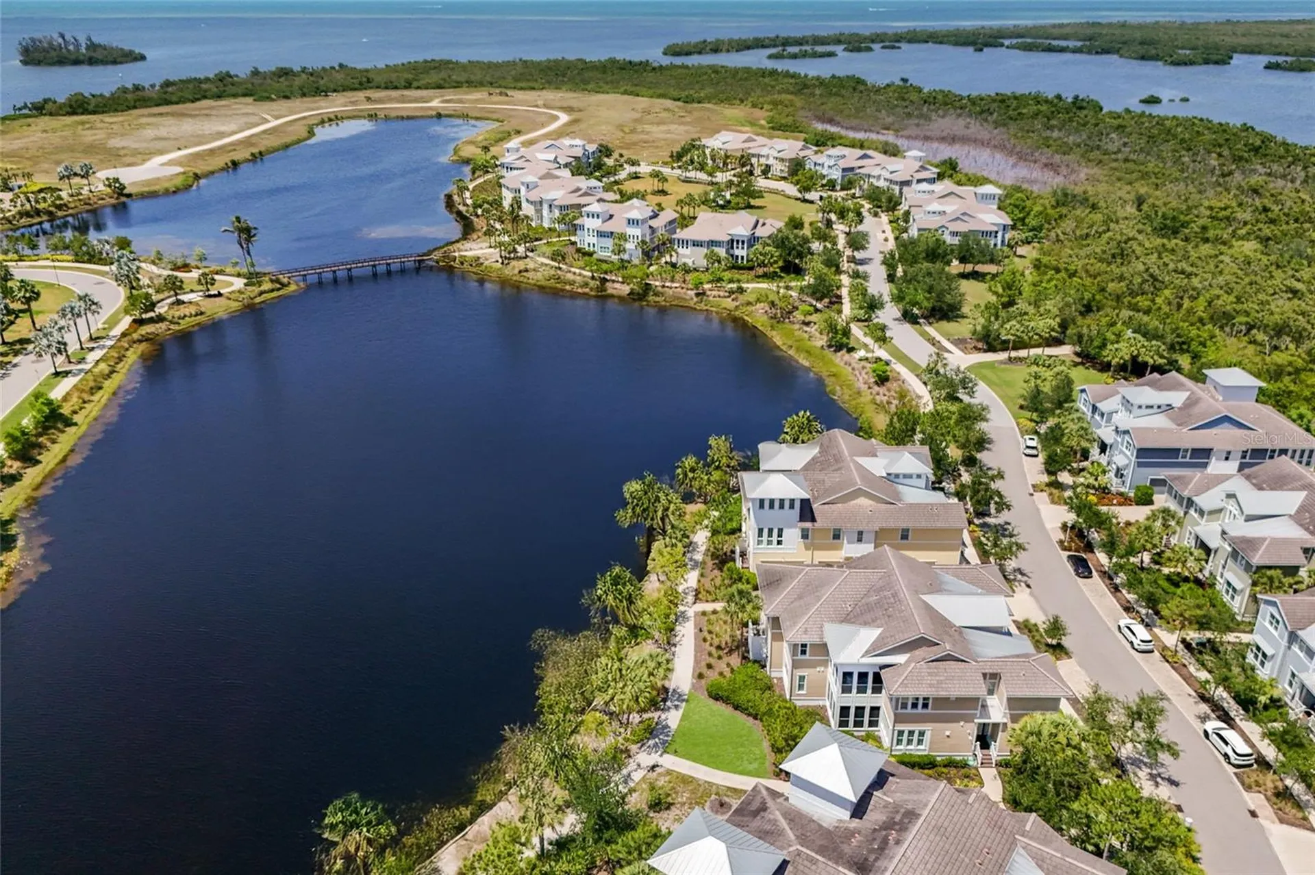 258 Sapphire Lake Drive Bradenton FL 34209