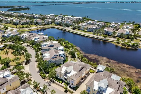 258 Sapphire Lake Drive Bradenton FL 34209