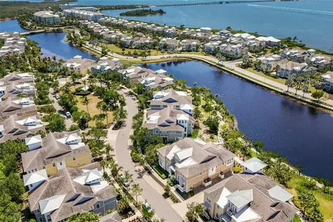 258 Sapphire Lake Drive Bradenton FL 34209
