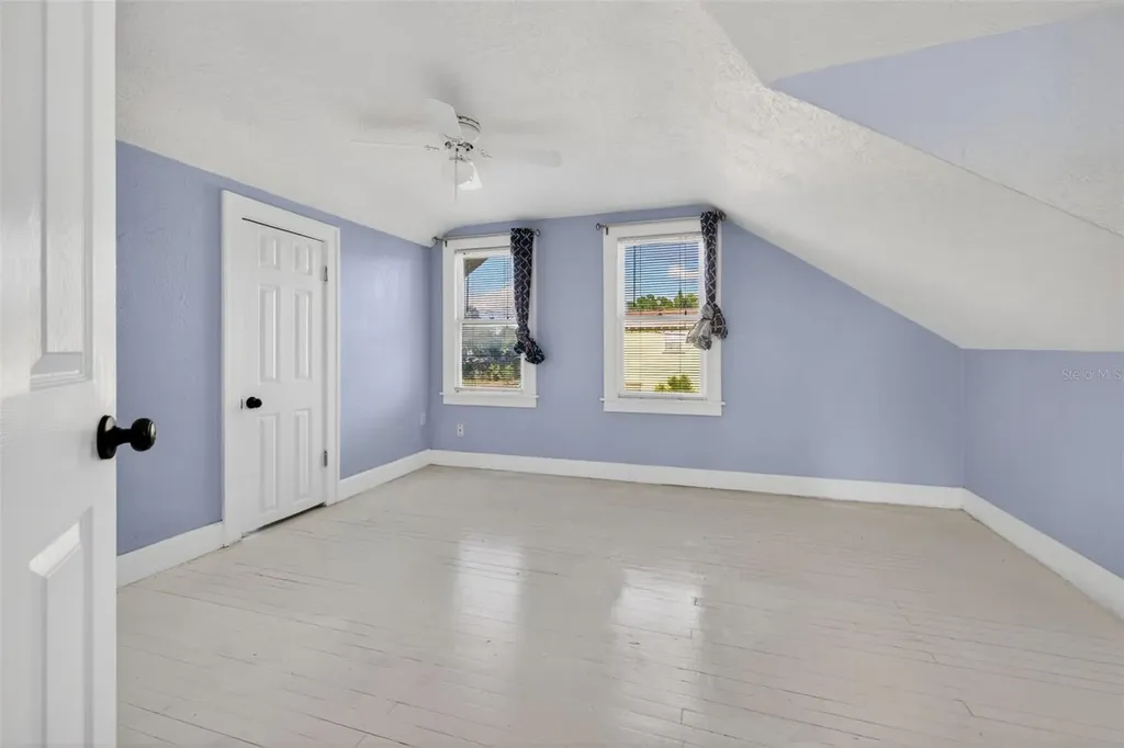 2419 Dartmouth Avenue N St Petersburg FL 33713