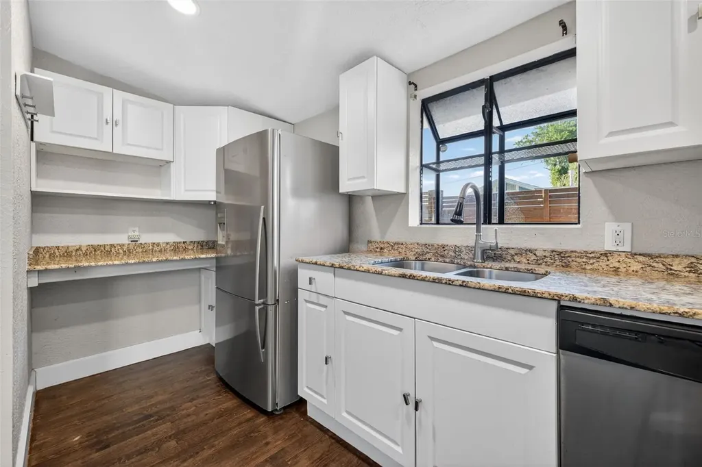 2419 Dartmouth Avenue N St Petersburg FL 33713