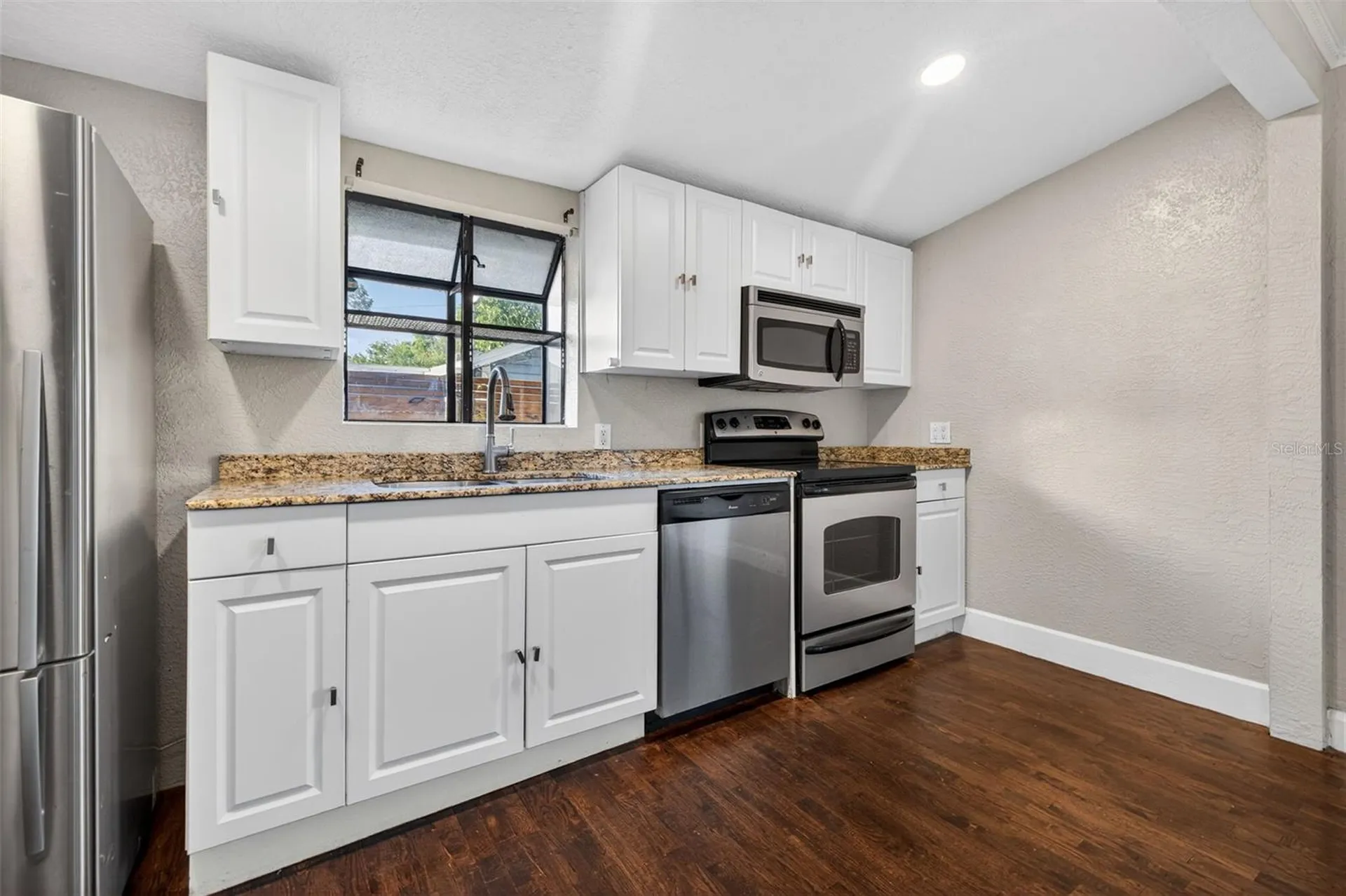 2419 Dartmouth Avenue N St Petersburg FL 33713