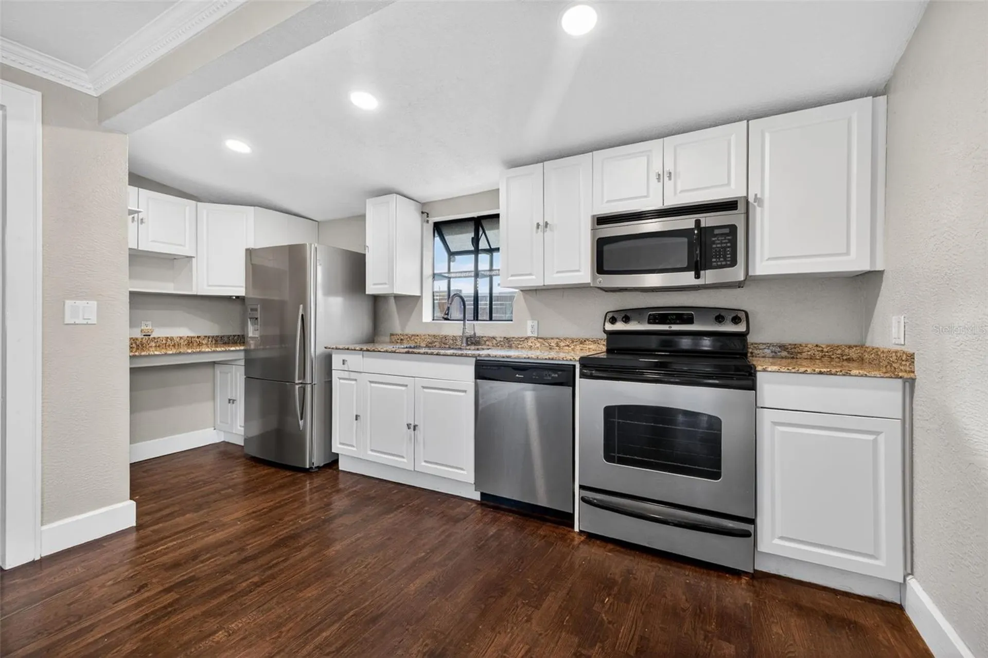 2419 Dartmouth Avenue N St Petersburg FL 33713