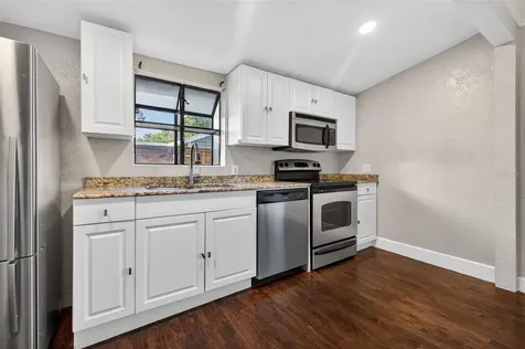 2419 Dartmouth Avenue N St Petersburg FL 33713
