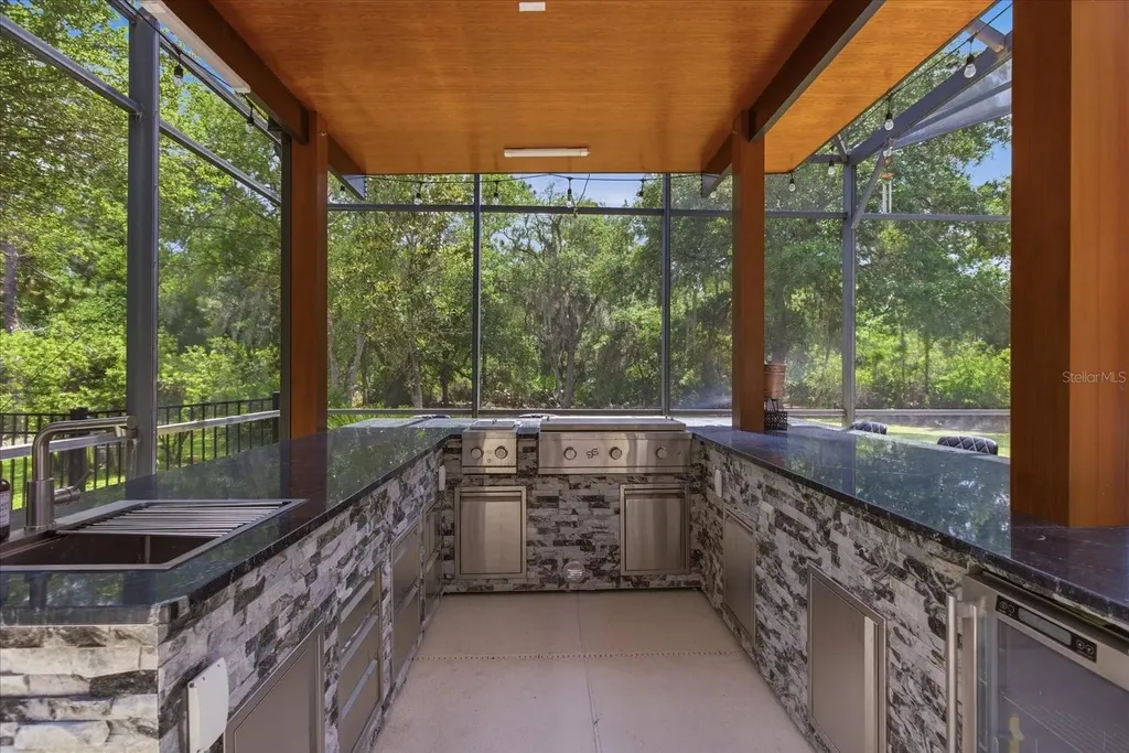 14106 Oakwood Cove Lane Orlando FL 32832