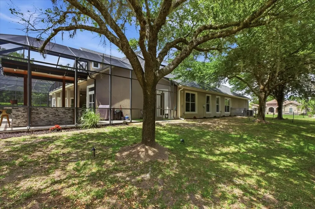 14106 Oakwood Cove Lane Orlando FL 32832