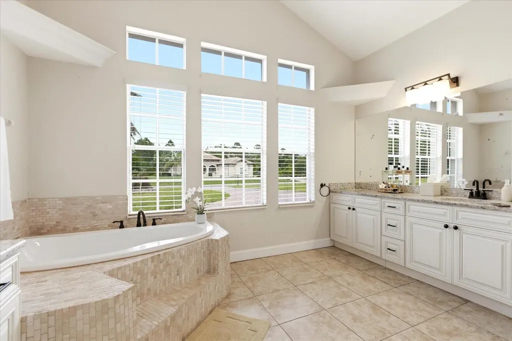 14106 Oakwood Cove Lane Orlando FL 32832