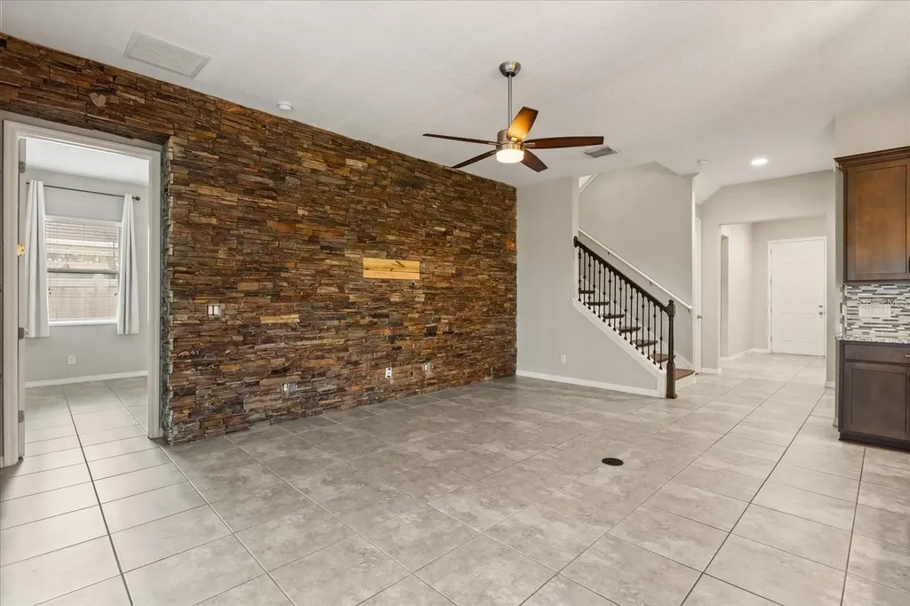 1046 Grand Hilltop Drive Apopka FL 32703