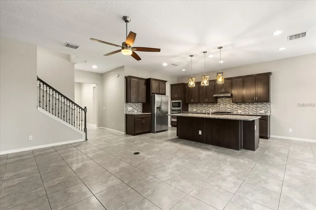 1046 Grand Hilltop Drive Apopka FL 32703