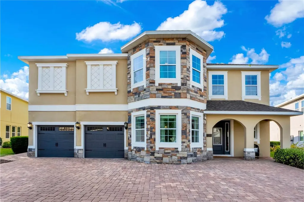 7734 Graben Street Kissimmee FL 34747