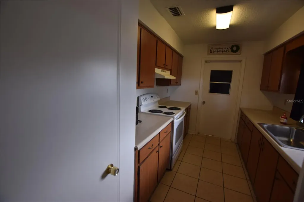 2762 Clear Cove Lane Orlando FL 32805