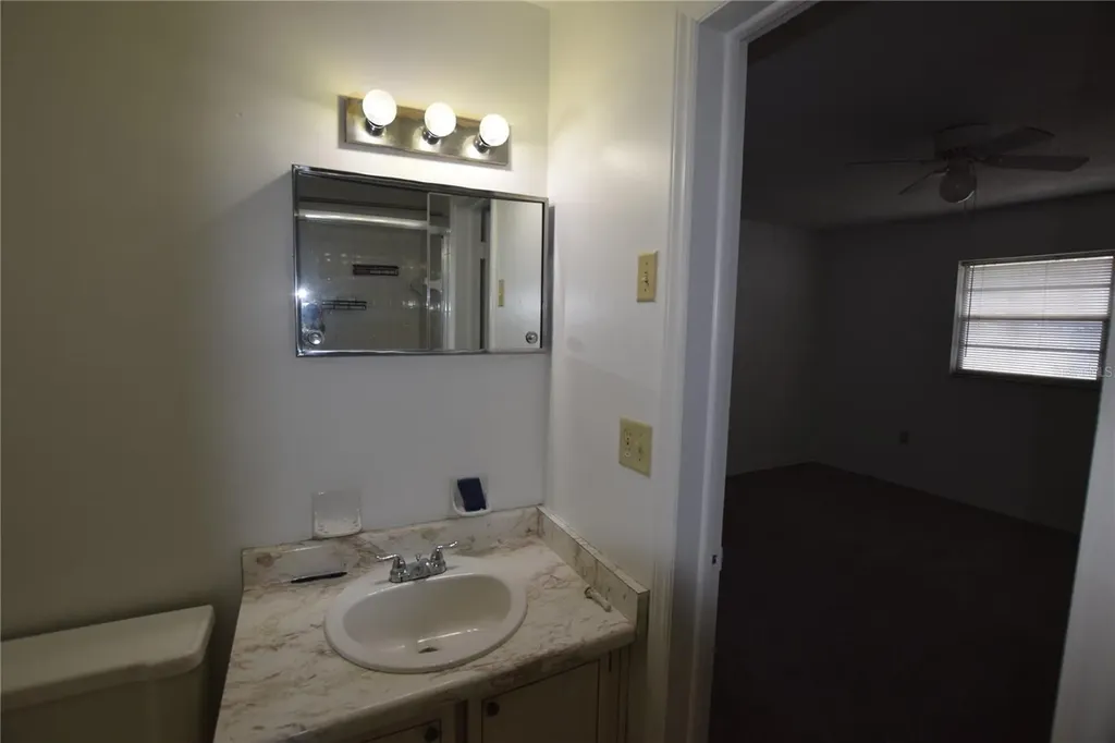 2762 Clear Cove Lane Orlando FL 32805