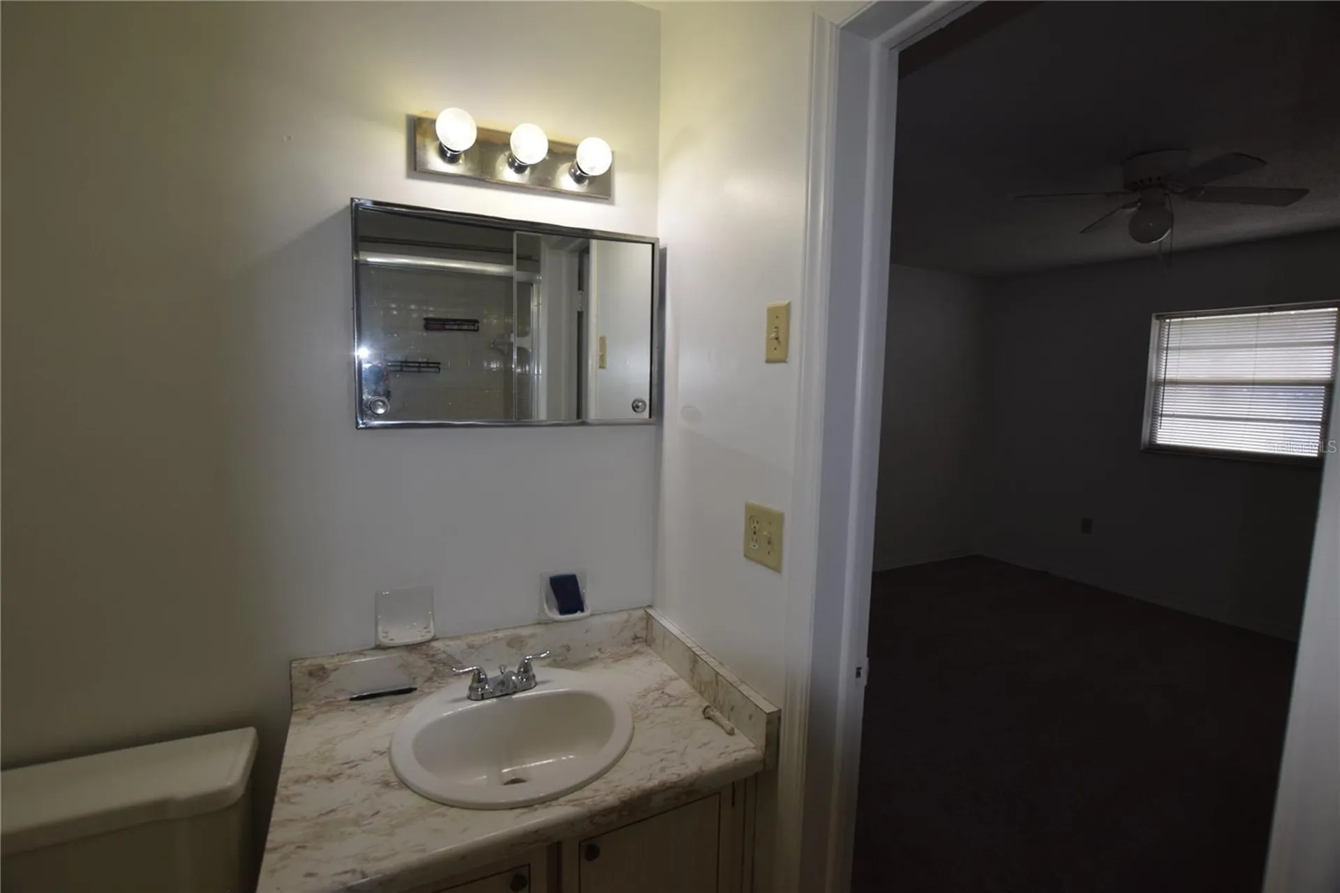 2762 Clear Cove Lane Orlando FL 32805