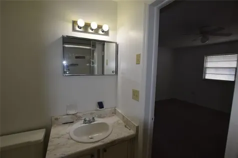 2762 Clear Cove Lane Orlando FL 32805