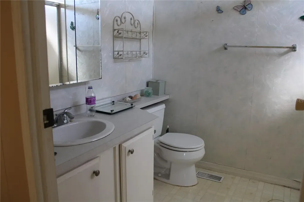 2107 Palma Sola Boulevard Bradenton FL 34209