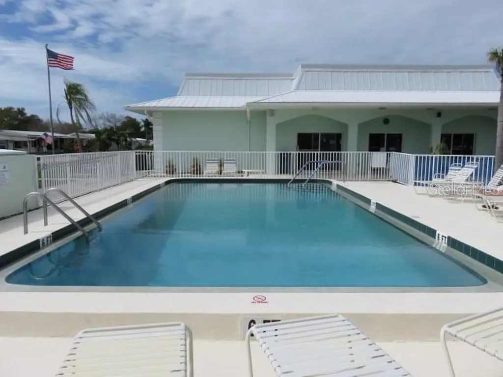 2107 Palma Sola Boulevard Bradenton FL 34209