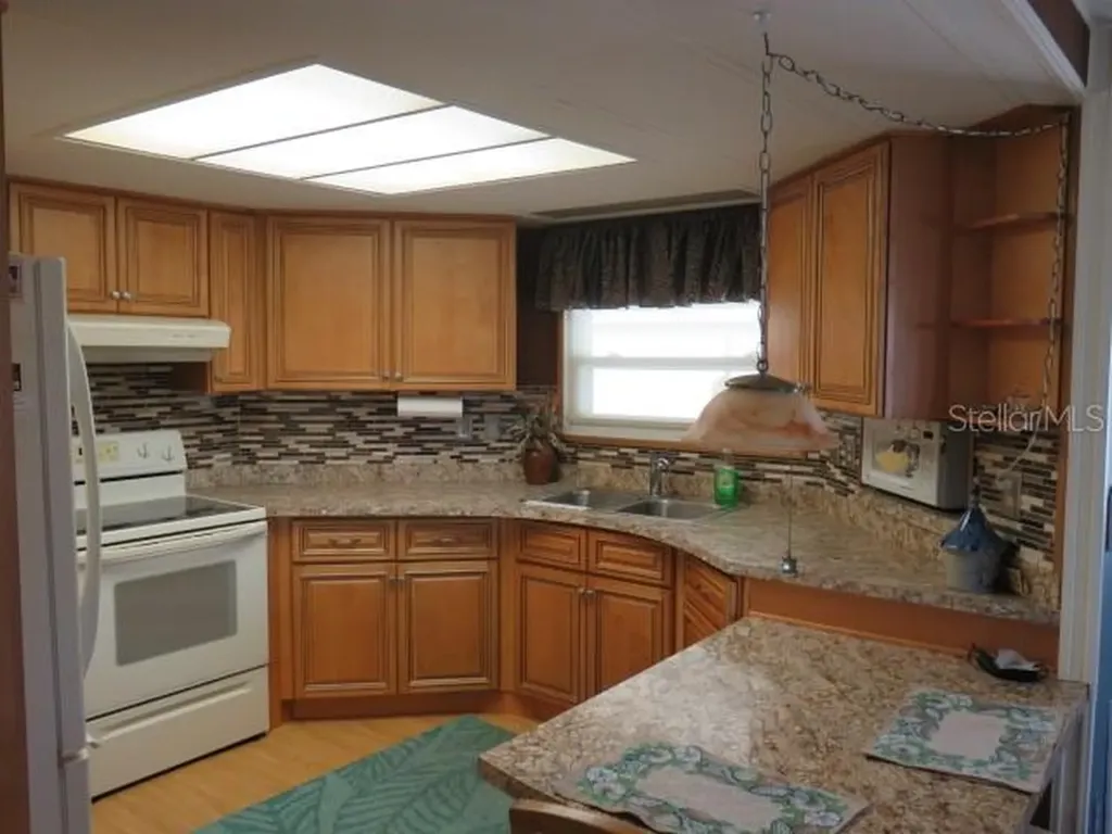 2107 Palma Sola Boulevard Bradenton FL 34209