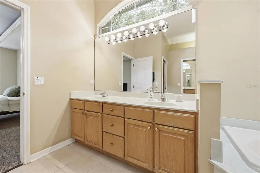 5231 SW 103rd Drive Gainesville FL 32608