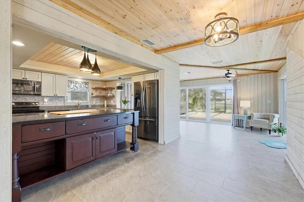 11 Oakland Hills Court Rotonda West FL 33947