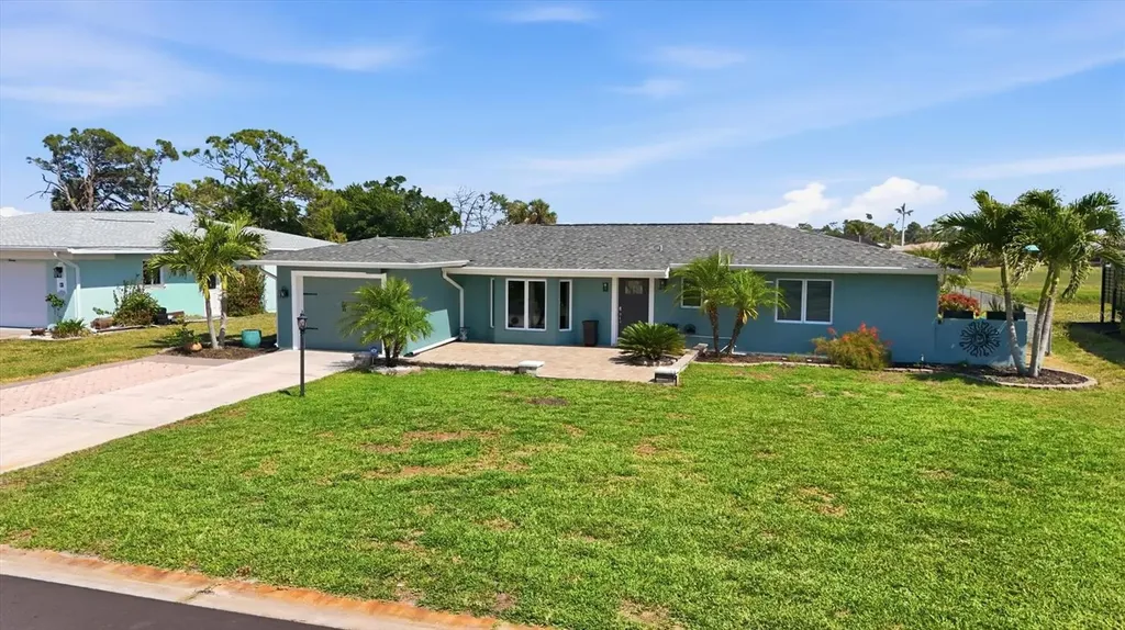 11 Oakland Hills Court Rotonda West FL 33947