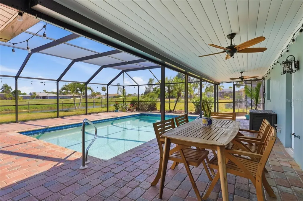 11 Oakland Hills Court Rotonda West FL 33947