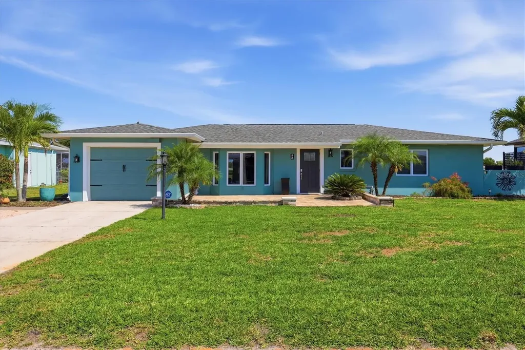 11 Oakland Hills Court Rotonda West FL 33947