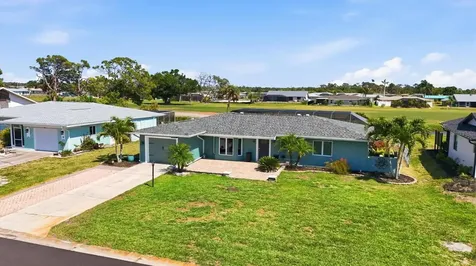 11 Oakland Hills Court Rotonda West FL 33947