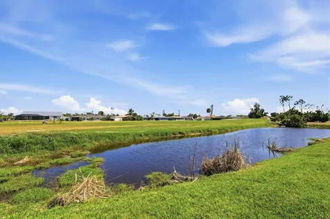 11 Oakland Hills Court Rotonda West FL 33947