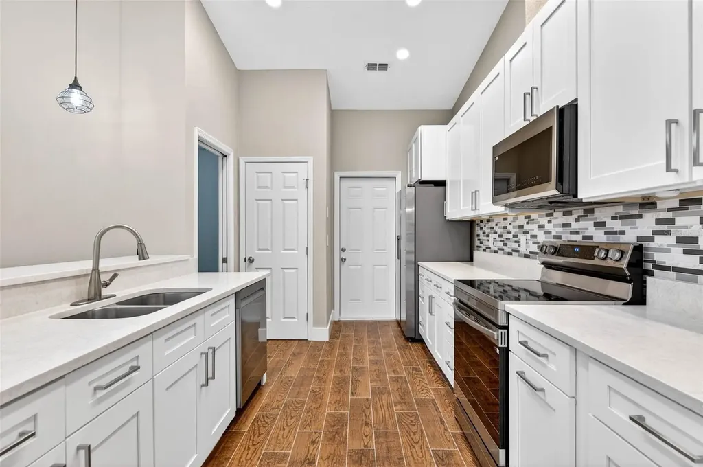 6535 Brentwood Drive Zephyrhills FL 33542