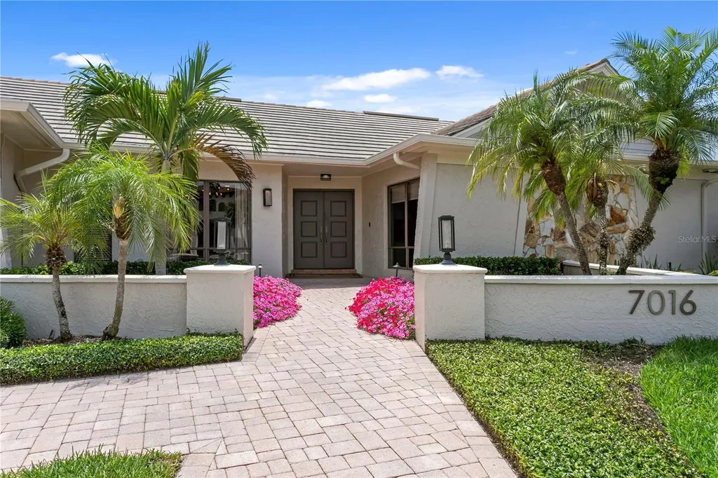 7016 Pelican Island Drive Tampa FL 33634