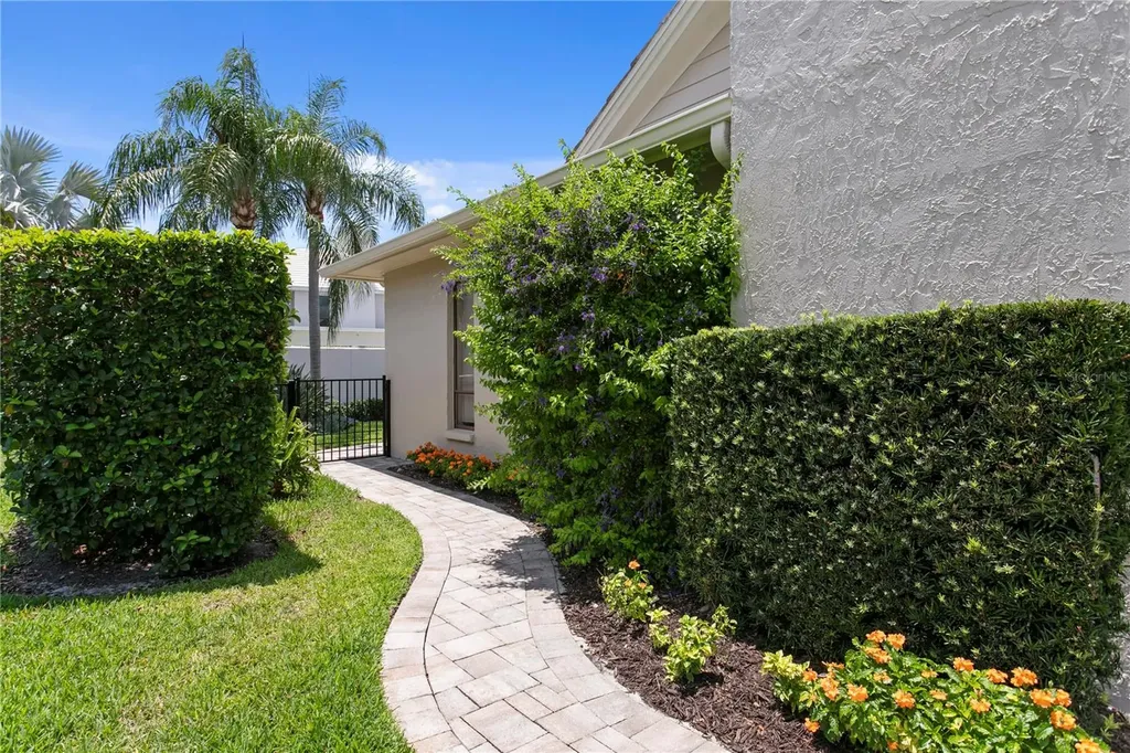 7016 Pelican Island Drive Tampa FL 33634