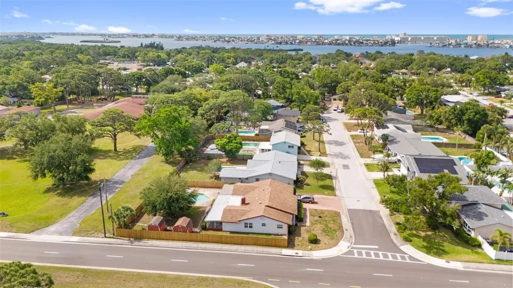 7775 132nd Way Seminole FL 33776