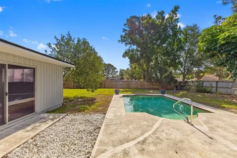 7775 132nd Way Seminole FL 33776