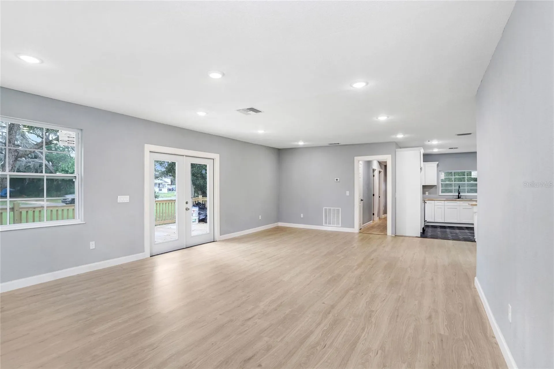 310 S Delaney Avenue Avon Park FL 33825