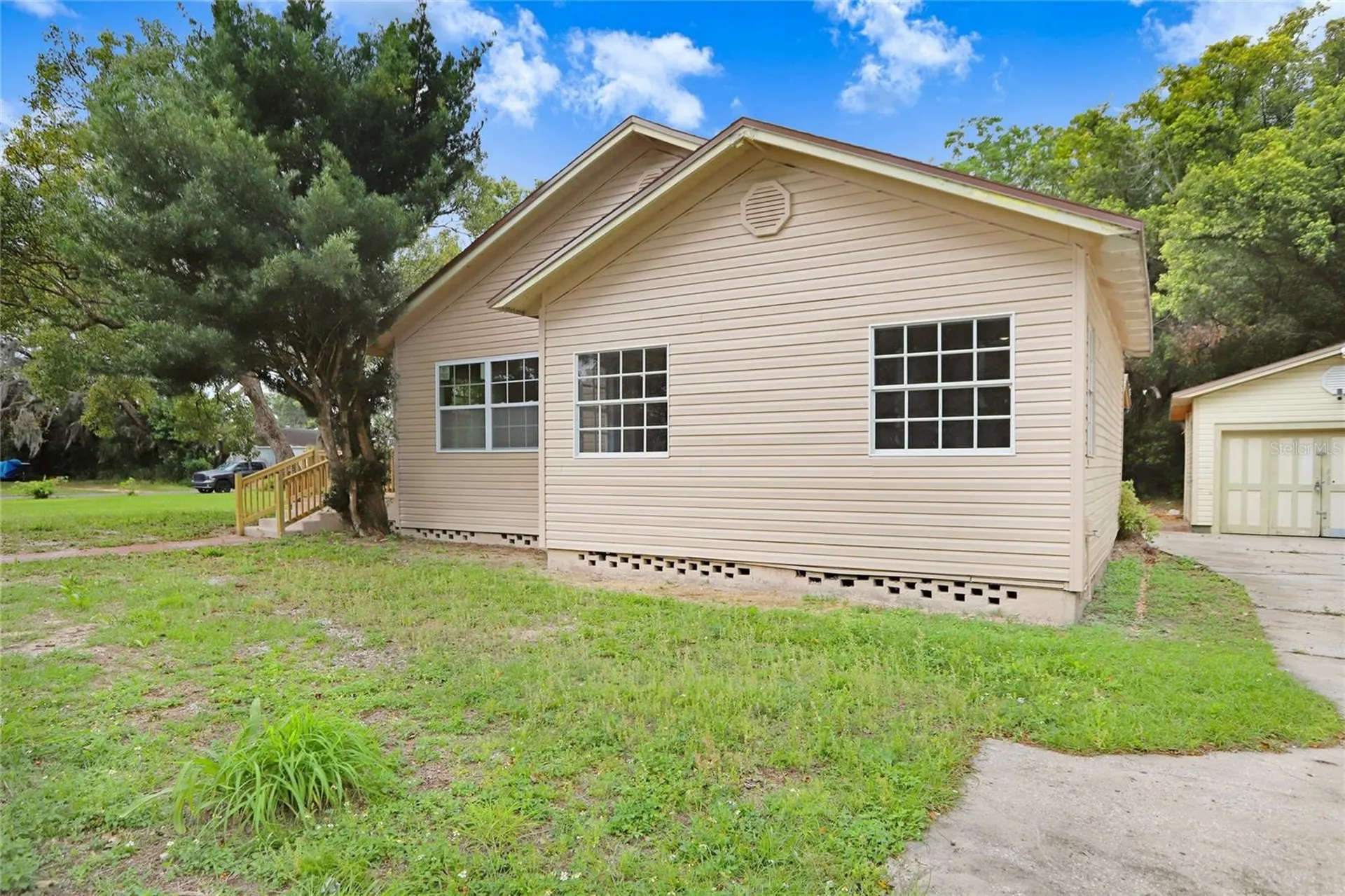 310 S Delaney Avenue Avon Park FL 33825