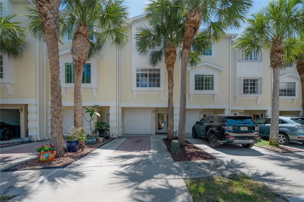 119 Brent Circle Oldsmar FL 34677
