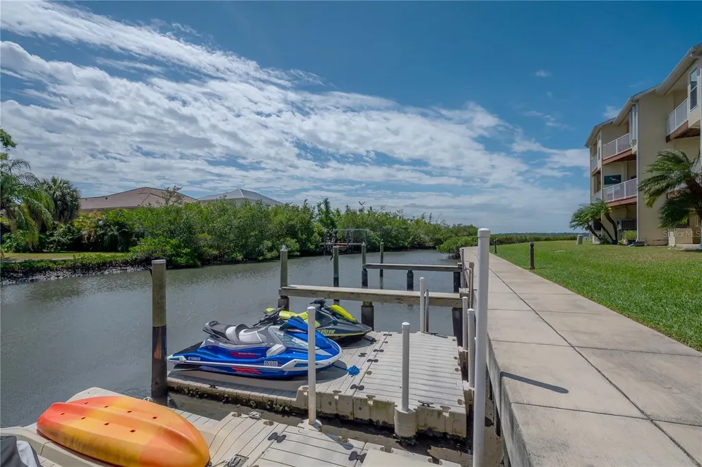 119 Brent Circle Oldsmar FL 34677