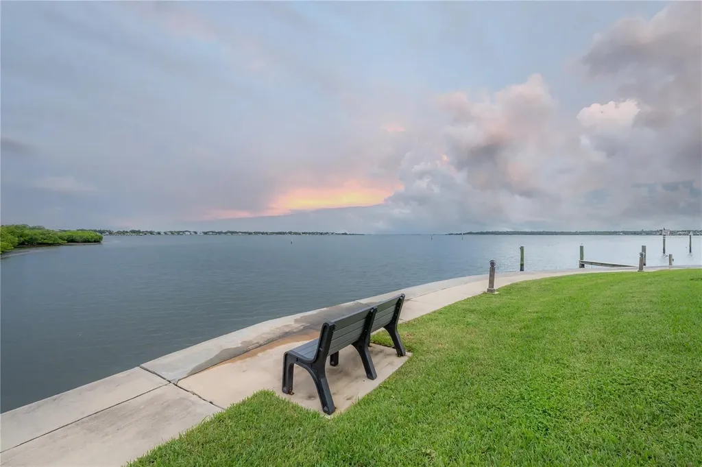 119 Brent Circle Oldsmar FL 34677