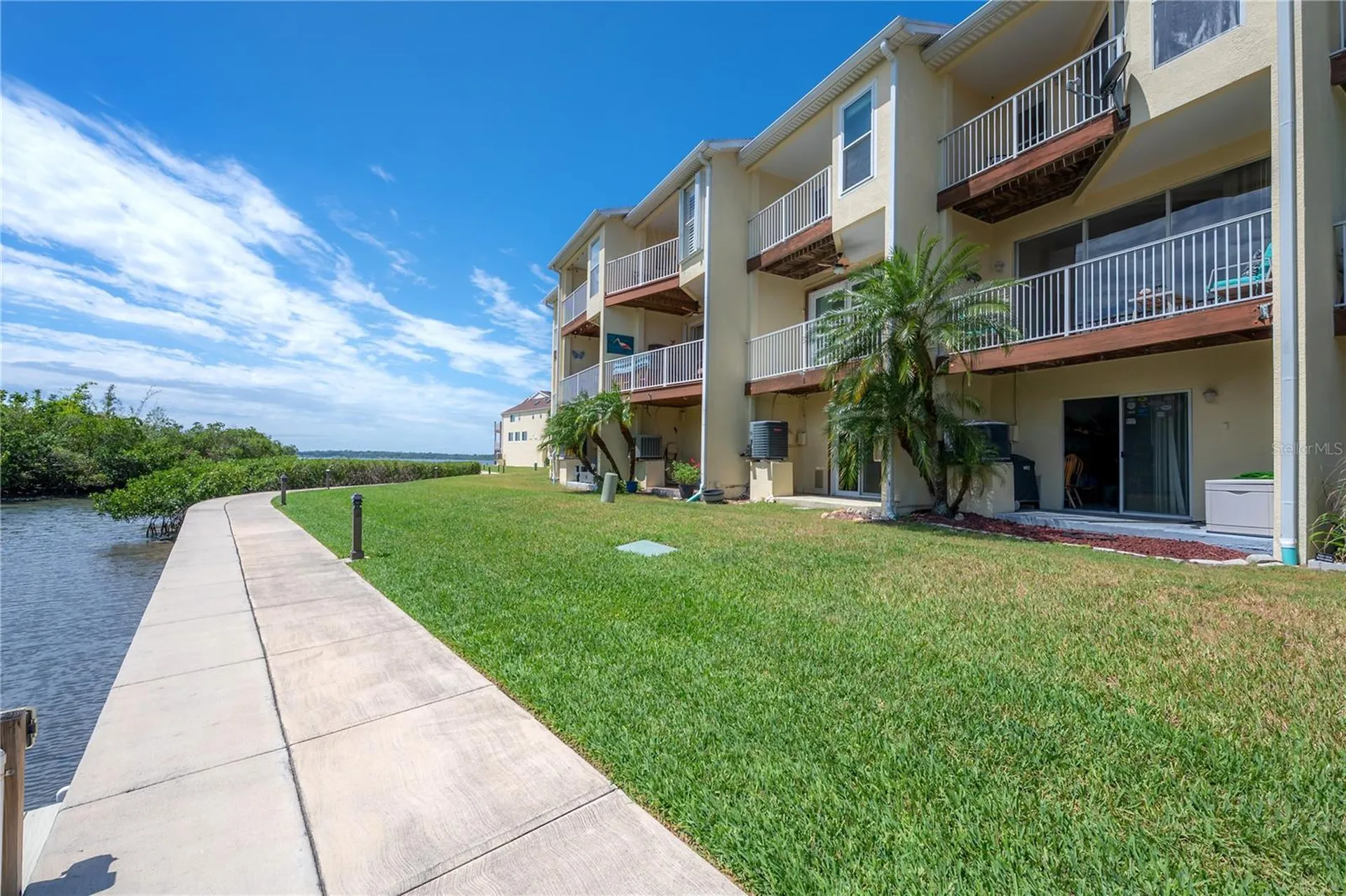 119 Brent Circle Oldsmar FL 34677