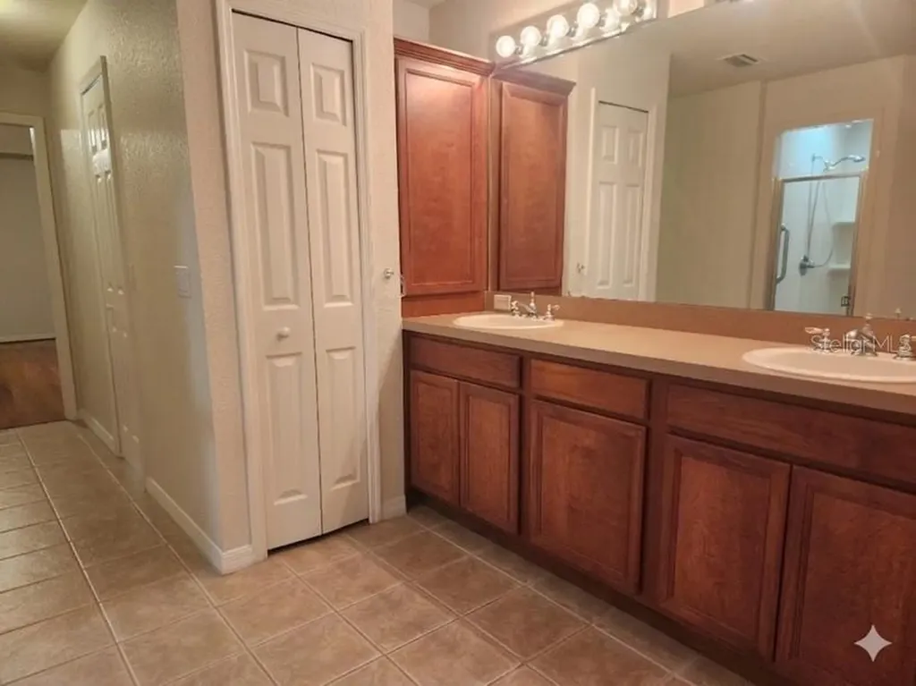 8 The Village Boulevard Winter Haven FL 33880
