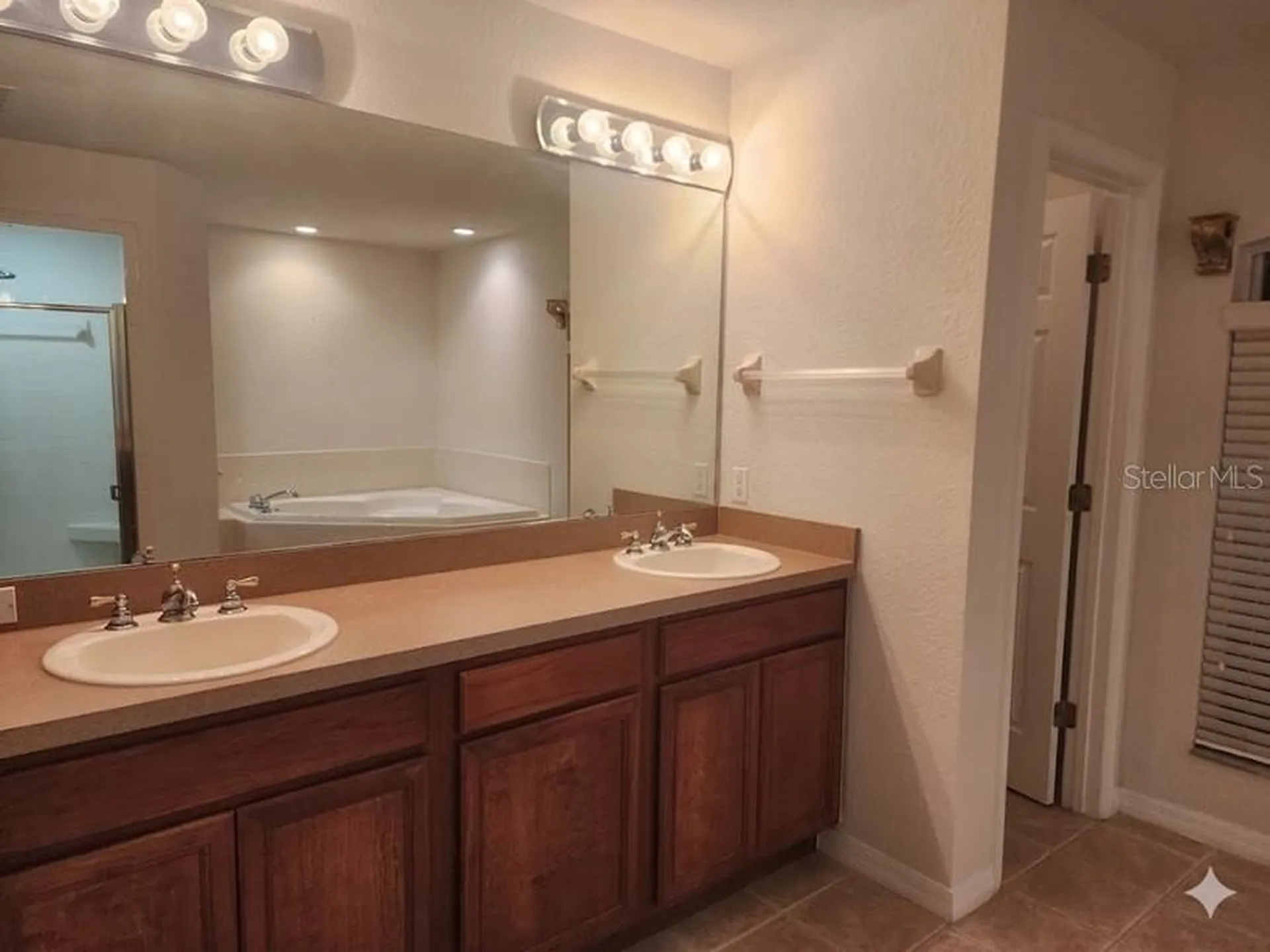 8 The Village Boulevard Winter Haven FL 33880
