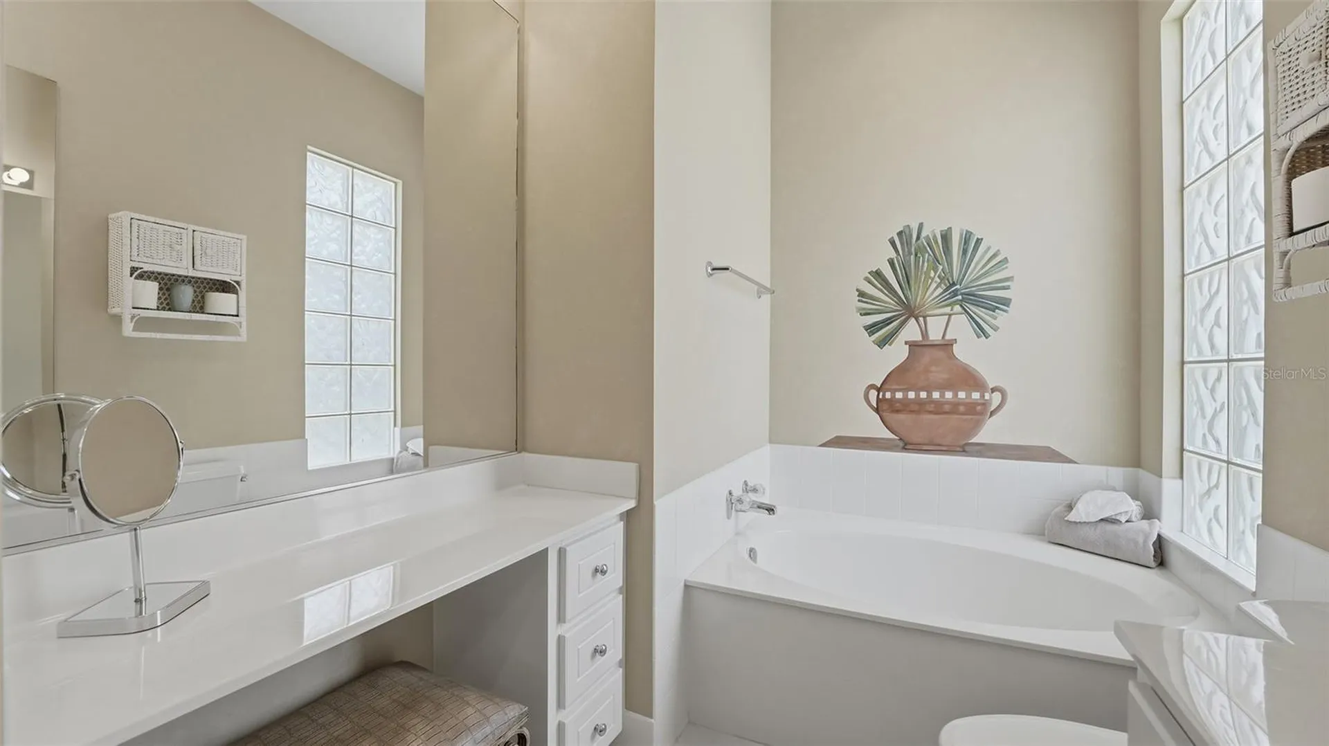 5614 Octonia Place Sarasota FL 34238