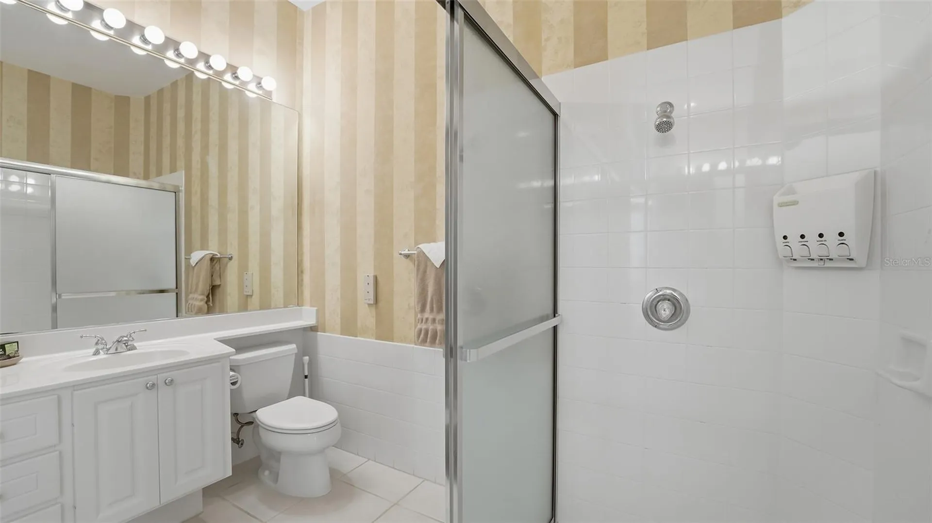 5614 Octonia Place Sarasota FL 34238