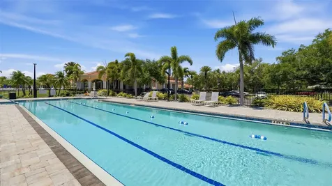 5614 Octonia Place Sarasota FL 34238