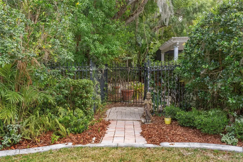 50 Kelleys Trail Oldsmar FL 34677