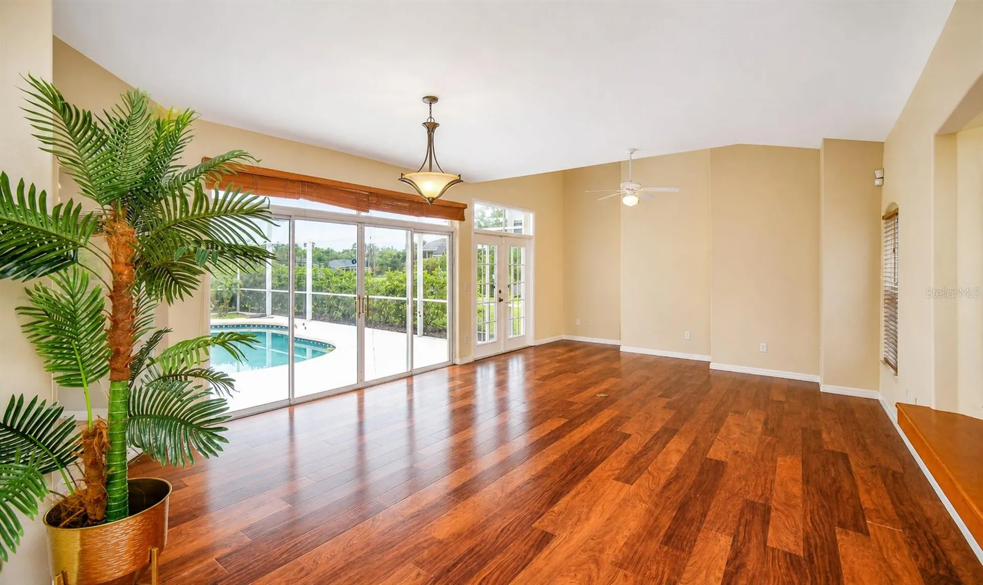 357 Fairway Pointe Circle Orlando FL 32828