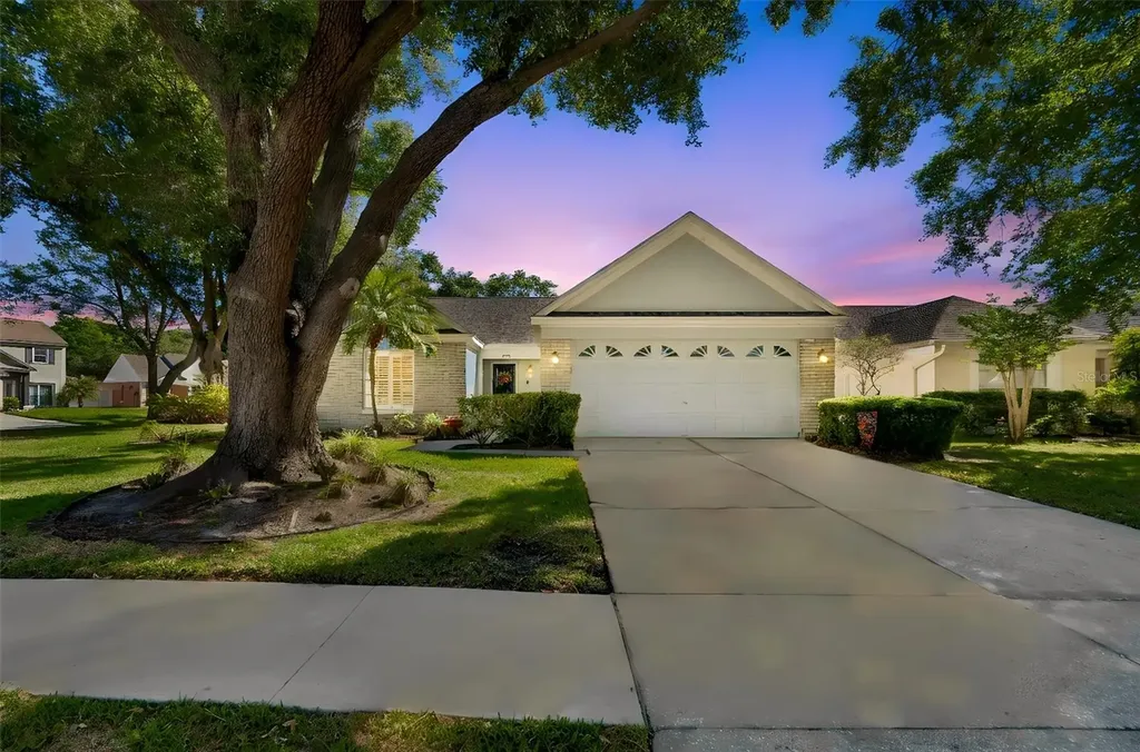 9702 Little Pond Way Tampa FL 33647