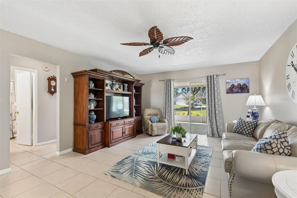 9702 Little Pond Way Tampa FL 33647