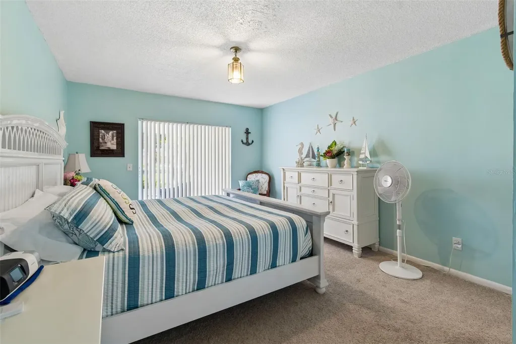 9702 Little Pond Way Tampa FL 33647