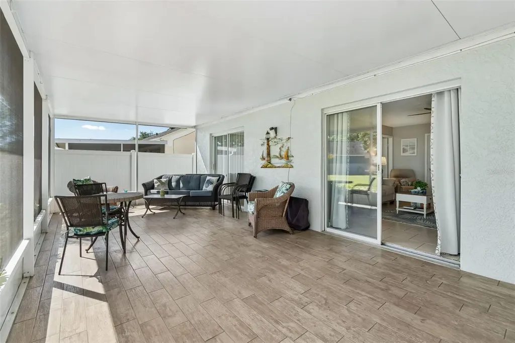 9702 Little Pond Way Tampa FL 33647